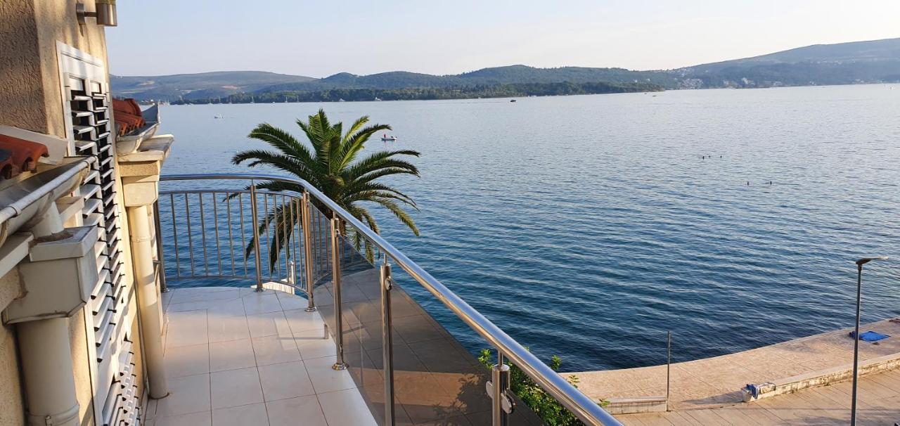 Apartmán Penthouse By The Sea Tivat Exteriér fotografie