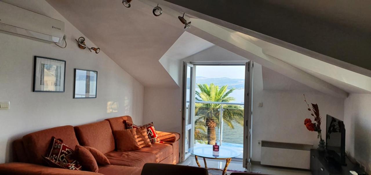 Apartmán Penthouse By The Sea Tivat Exteriér fotografie